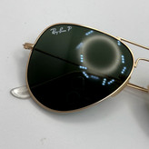 عینک ریبن خلبانی شیشه سنگ پلاریزه سبز با فریم طلایی به همراه پک کامل ریبن کد Rayban RB 3026