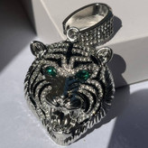 گردنبند پلاک فول نگین کاری شده طرح قلب و رعد رنگ ثابت با کیفیت بالا کد zel (پس کرایه)