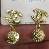 گوشواره طرح شنل Chanel آویز تنوع طرح رنگ کاملا ثابت کد bn (پس کرایه)