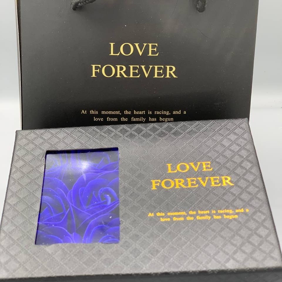 جعبه هدیه ای زیور آلات و باکس 6 گل رز تنوع رنگ رنگ ثابت کد el (پس کرایه)