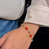 دستبند استیل زنانه طرح گل ونکلیف Vancleef سبز و قرمز رنگ ثابت کد tk