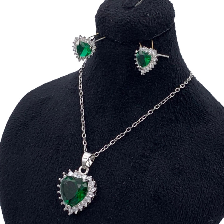 نیم ست زنانه جواهری قلب طرح زمرد
