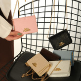 کیف دوشی آرتمیس طرح کوچ