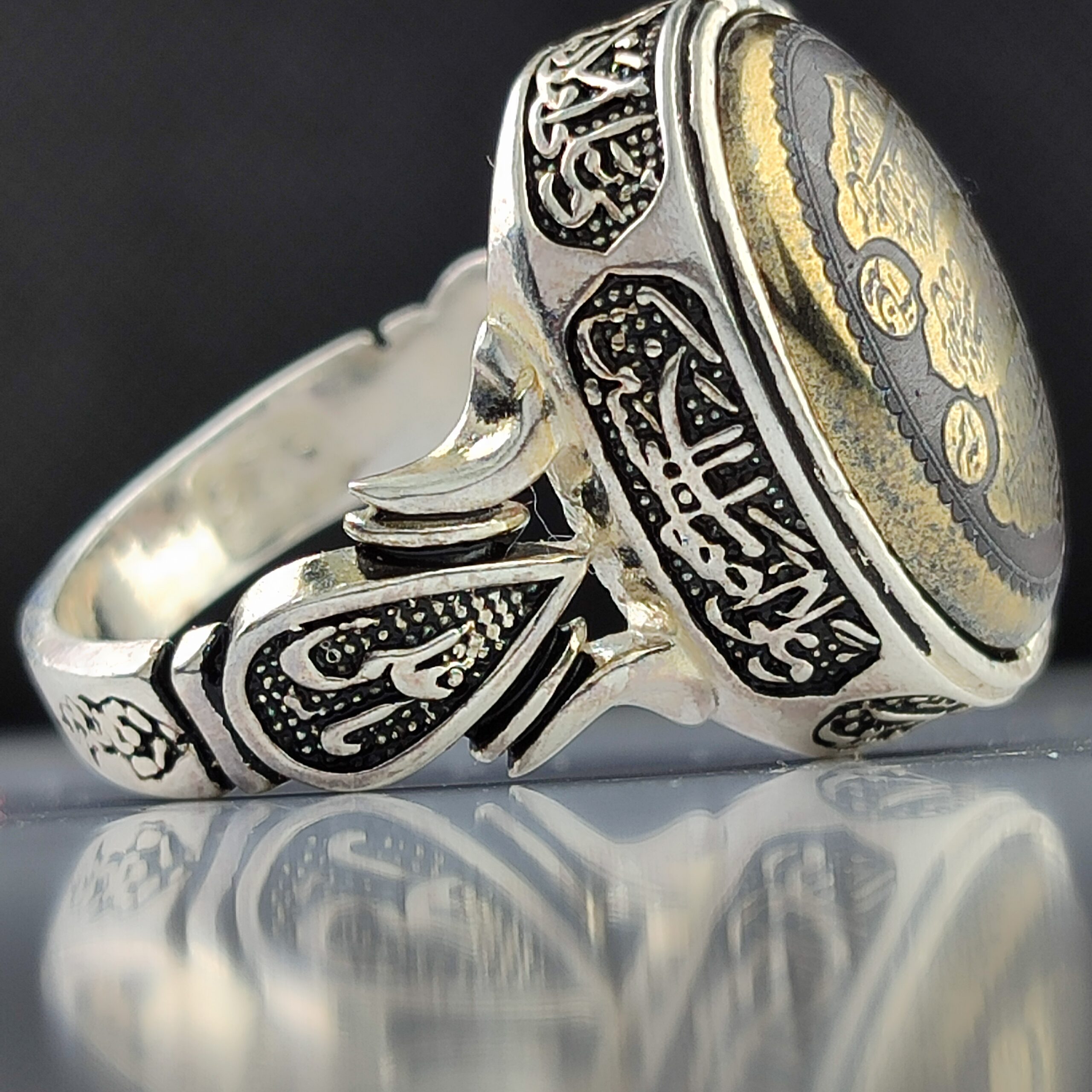 انگشتر نقره باسنگ حدید حکاکی آیت الکرسی رکاب چهارسلام کد 2939