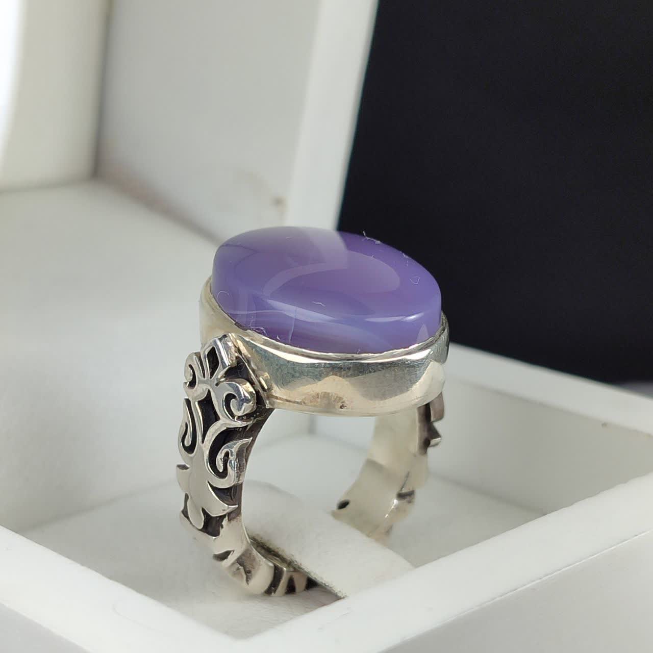 انگشتر نقره عقیق سوسنی کبود با رکاب صفوی کلاسیک کد 2025