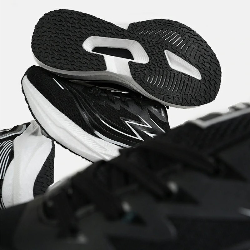 کفش مردانه بامیکو کربن ( بسیار راحت باکیفیت )