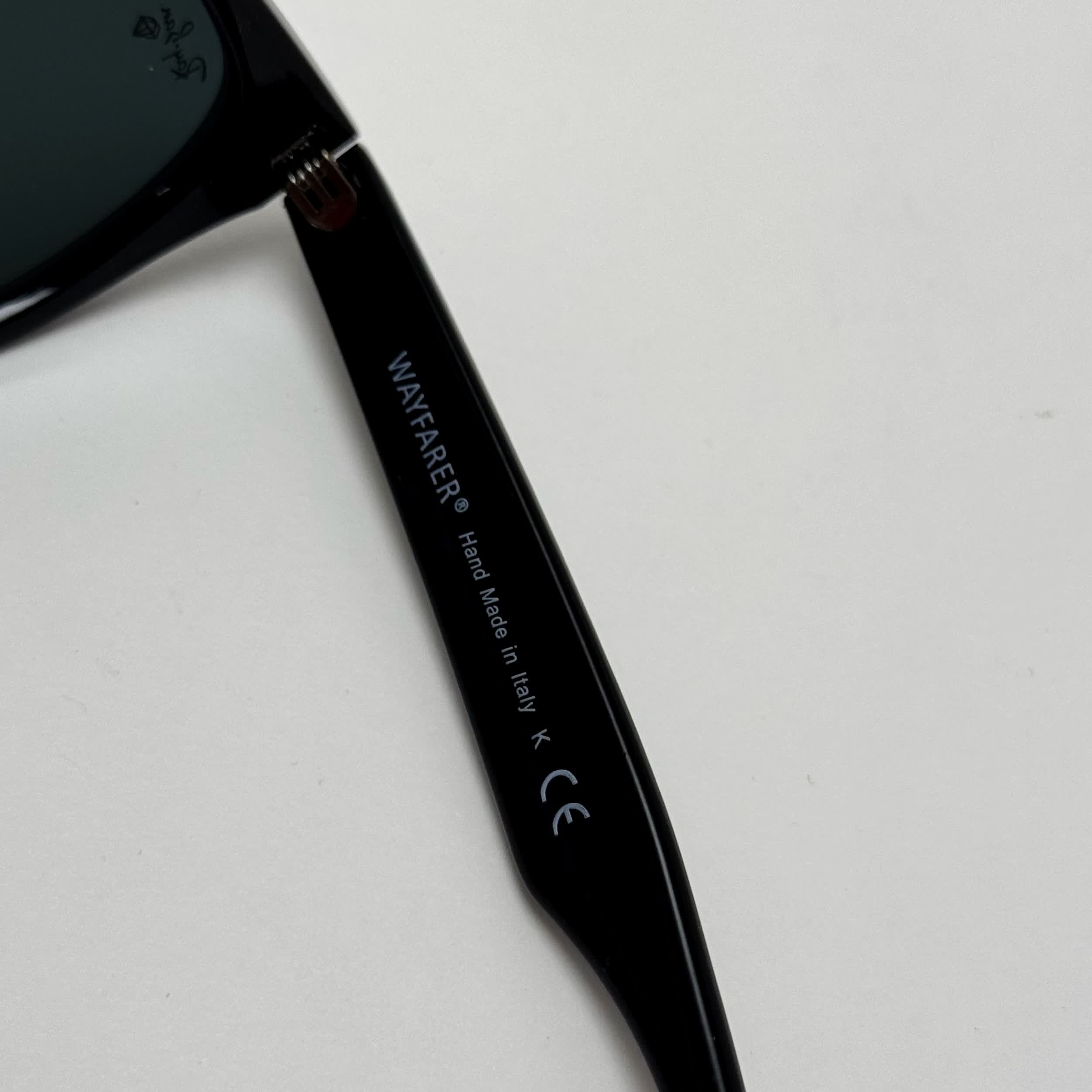عینک آفتابی ریبن ویفرر شیشه سنگ مشکی براق به همراه پک کامل ریبن Rayban WAYFARER RB 2140 سایز 54 (ارسال رایگان)