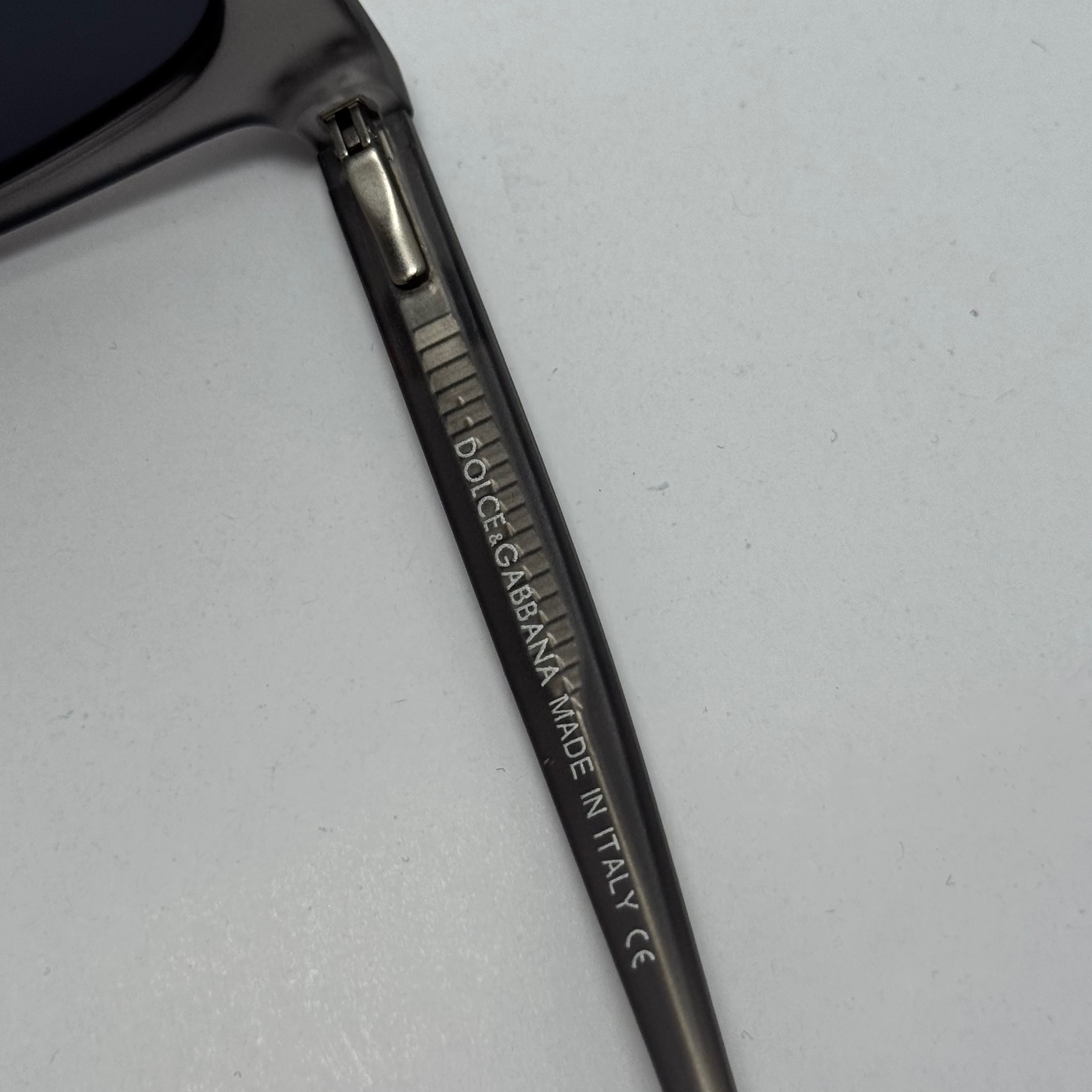 عینک آفتابی پلاریزه دولچه گابانا DOLCE GABBANA دسته سیم کشی شده لولا فنر طوسی کد 7707 (ارسال رایگان)